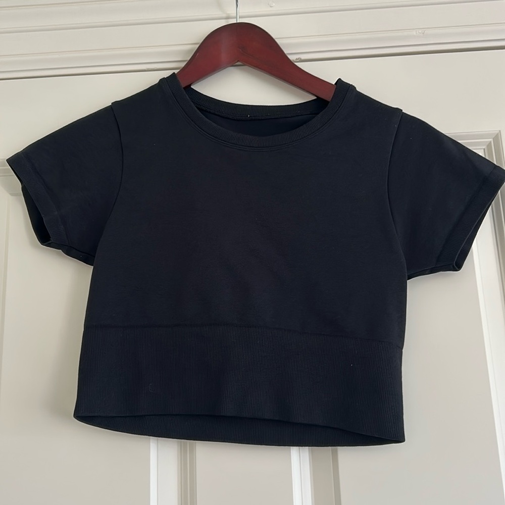 Black aerie top